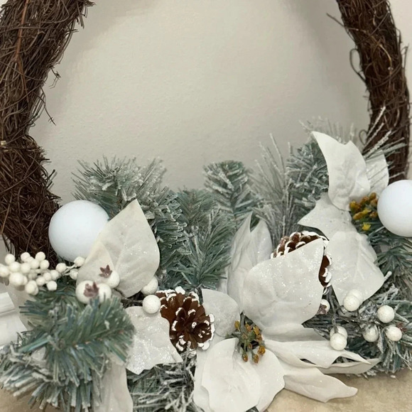 Christmas Holiday Door Wreath Decor - Picture 7 of 7
